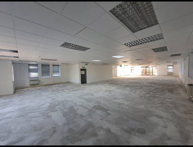 1,575M² OFFICE TO LET IN ILLOVO